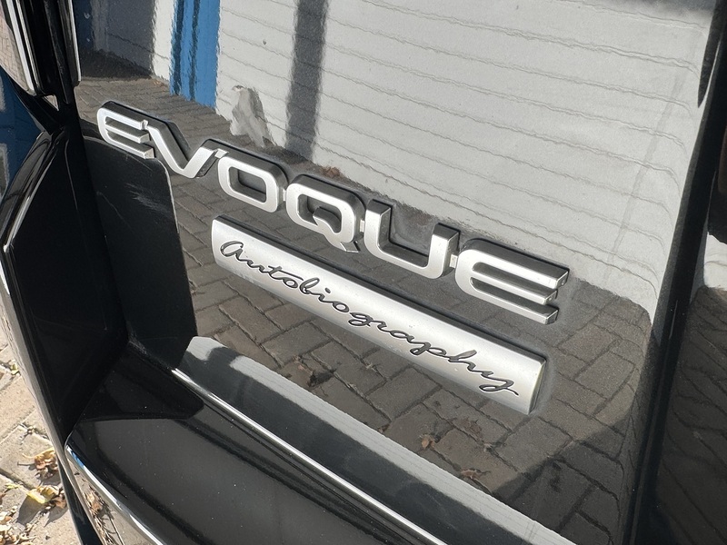 Land Rover 2.0 SD4 Autobiography SUV 5dr Diesel Auto 4WD Euro 6 (s/s) (240 ps)