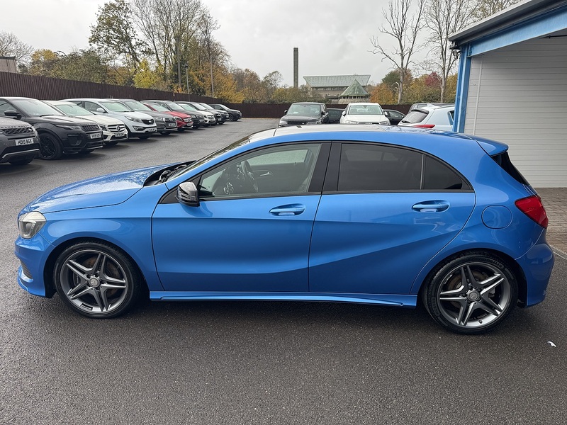 Mercedes-Benz 2.1 A220 CDI AMG Night Edition Hatchback 5dr Diesel 7G-DCT Euro 6 (s/s) (170 ps)