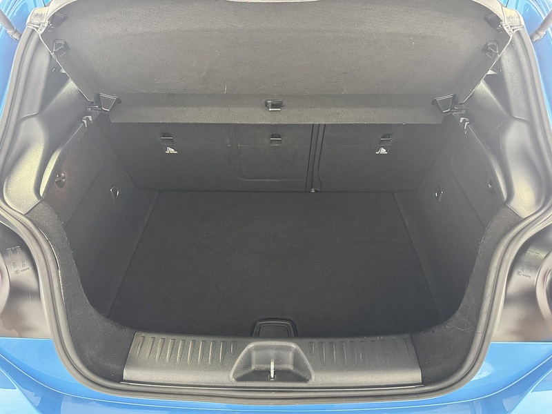 Mercedes-Benz 2.1 A220 CDI AMG Night Edition Hatchback 5dr Diesel 7G-DCT Euro 6 (s/s) (170 ps)