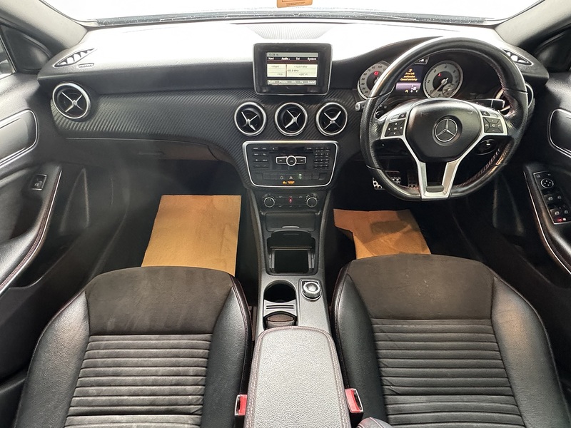 Mercedes-Benz 2.1 A220 CDI AMG Night Edition Hatchback 5dr Diesel 7G-DCT Euro 6 (s/s) (170 ps)