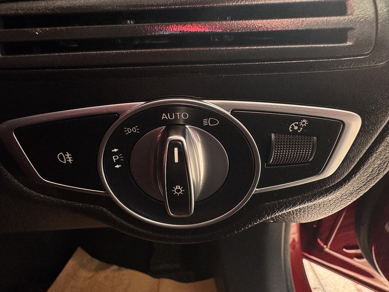 Mercedes-Benz 2.1 C220d Sport (Premium Plus) Cabriolet 2dr Diesel G-Tronic+ Euro 6 (s/s) (170 ps)