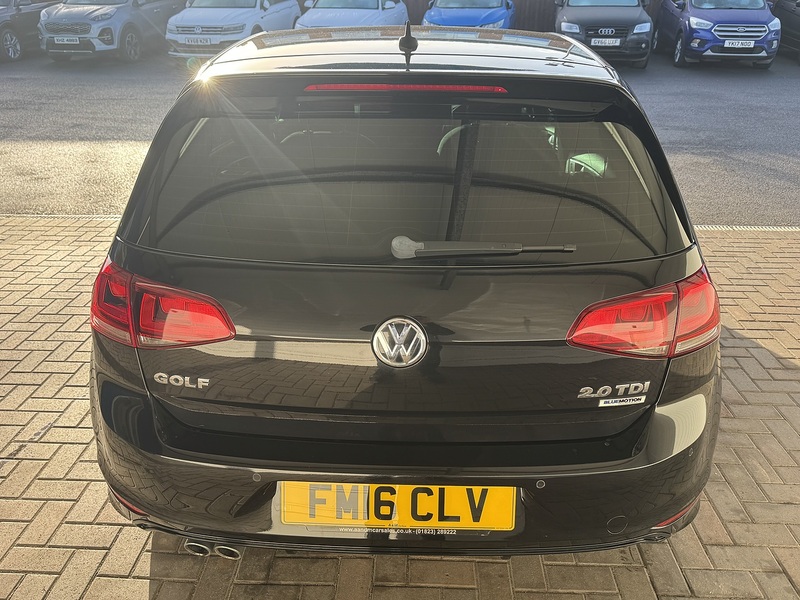 Volkswagen 2.0 TDI BlueMotion Tech R-Line Hatchback 5dr Diesel DSG Euro 6 (s/s) (150 ps)