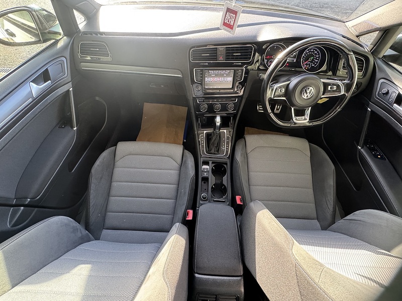 Volkswagen 2.0 TDI BlueMotion Tech R-Line Hatchback 5dr Diesel DSG Euro 6 (s/s) (150 ps)