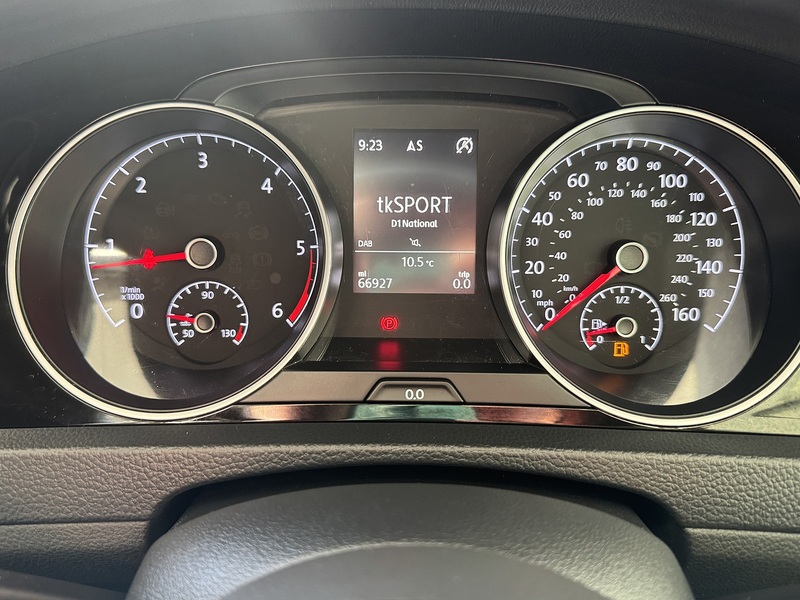 Volkswagen 2.0 TDI BlueMotion Tech R-Line Hatchback 5dr Diesel DSG Euro 6 (s/s) (150 ps)