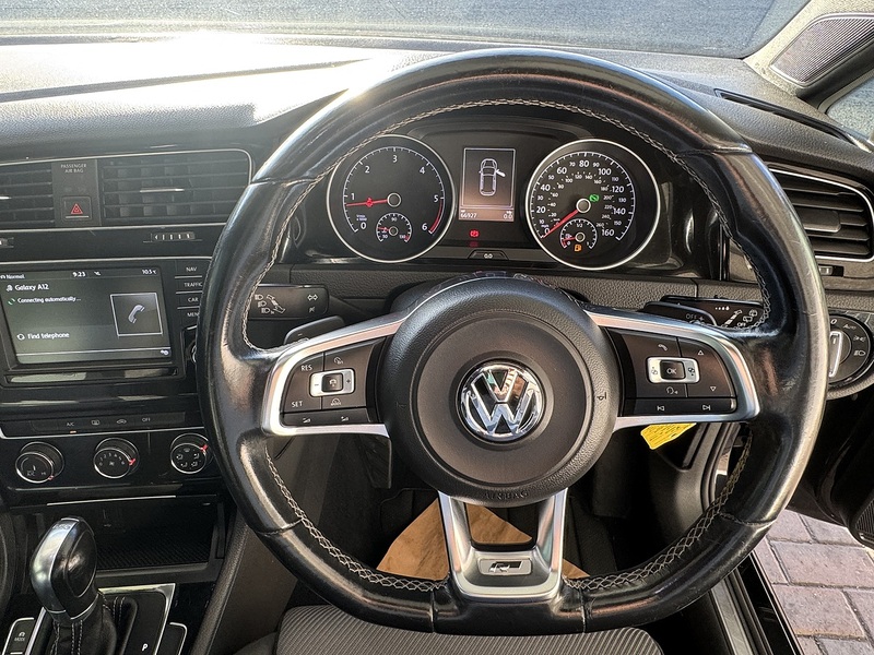 Volkswagen 2.0 TDI BlueMotion Tech R-Line Hatchback 5dr Diesel DSG Euro 6 (s/s) (150 ps)