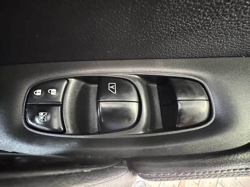 Nissan 1.6 dCi Tekna SUV 5dr Diesel Manual 4WD Euro 6 (s/s) (130 ps)