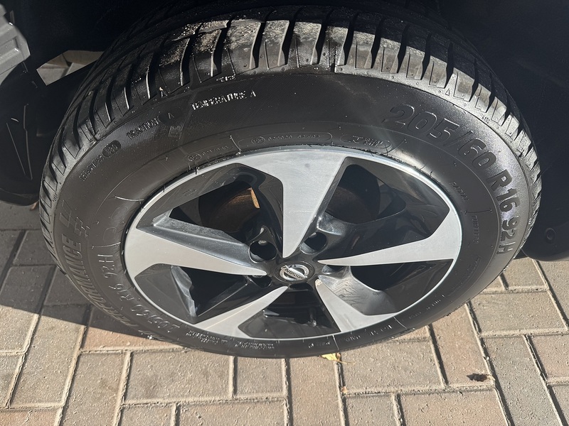 Nissan 1.6 Bose Personal Edition SUV 5dr Petrol Manual Euro 6 (112 ps)