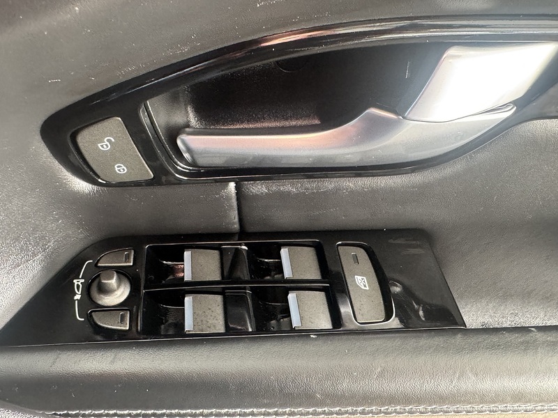 Land Rover 2.0 TD4 HSE Dynamic Lux SUV 5dr Diesel Auto 4WD Euro 6 (s/s) (180 ps)