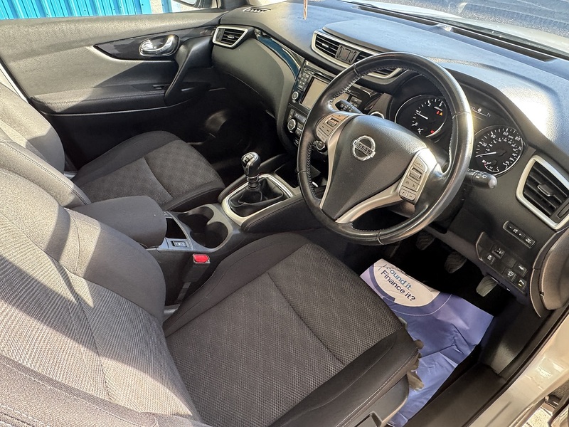 Nissan 1.5 dCi N-Connecta SUV 5dr Diesel Manual 2WD Euro 6 (s/s) (110 ps)