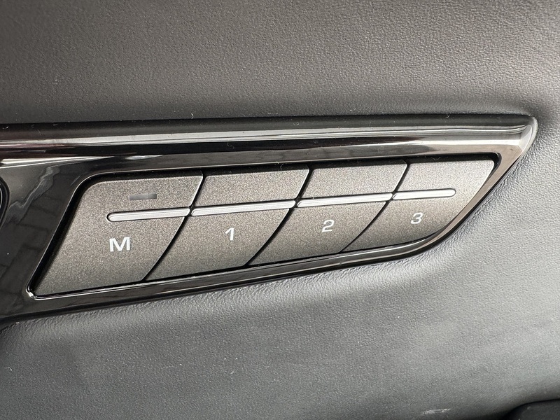 Land Rover Td4 Hse Dynamic Lux Estate 2.0 Automatic Diesel