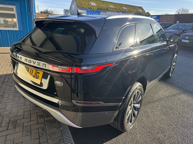 Land Rover 2.0 D180 R-Dynamic SE SUV 5dr Diesel Auto 4WD Euro 6 (s/s) (180 ps)