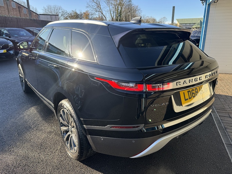 Land Rover 2.0 D180 R-Dynamic SE SUV 5dr Diesel Auto 4WD Euro 6 (s/s) (180 ps)