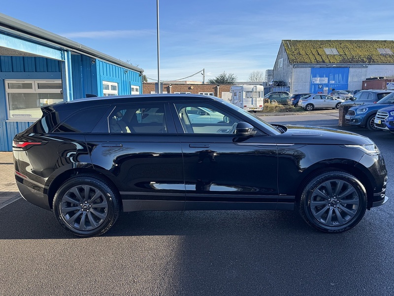 Land Rover 2.0 D180 R-Dynamic SE SUV 5dr Diesel Auto 4WD Euro 6 (s/s) (180 ps)