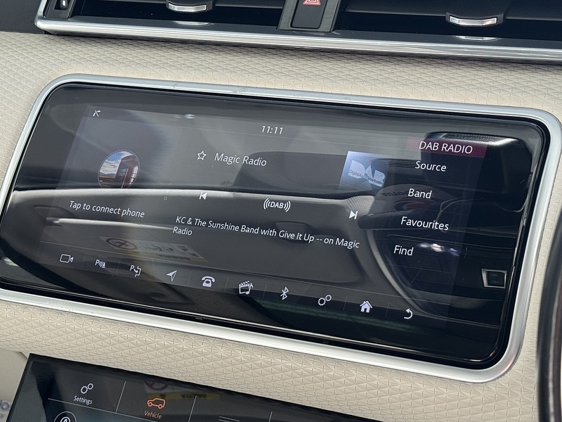 Land Rover 2.0 D180 R-Dynamic SE SUV 5dr Diesel Auto 4WD Euro 6 (s/s) (180 ps)