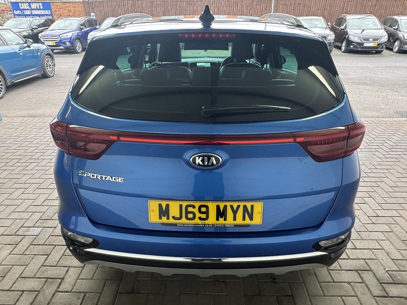 Kia 1.6 CRDi EcoDynamics+ 4 SUV 5dr Diesel Hybrid Manual Euro 6 (s/s) (134 bhp)