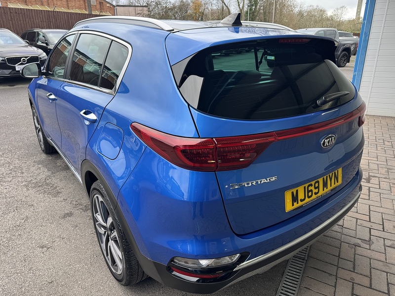 Kia 1.6 CRDi EcoDynamics+ 4 SUV 5dr Diesel Hybrid Manual Euro 6 (s/s) (134 bhp)