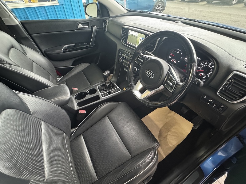 Kia 1.6 CRDi EcoDynamics+ 4 SUV 5dr Diesel Hybrid Manual Euro 6 (s/s) (134 bhp)