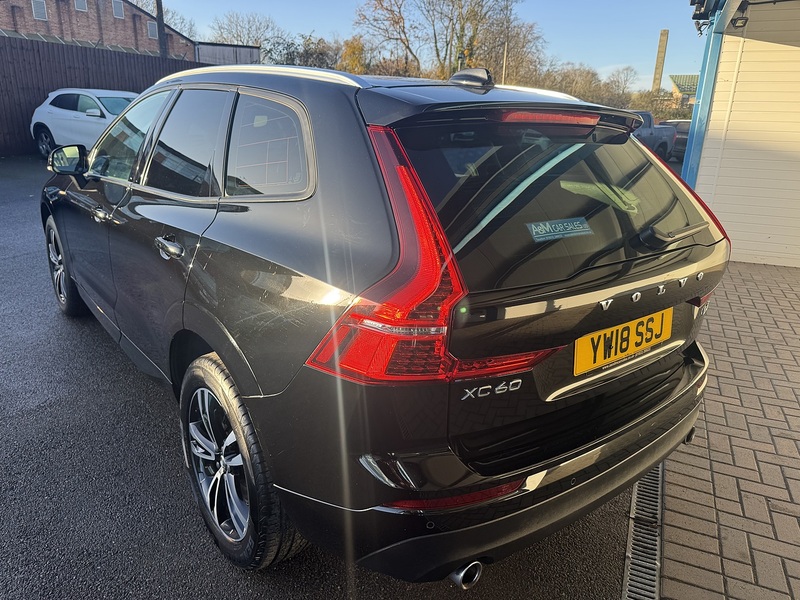 Volvo 2.0 D4 Momentum SUV 5dr Diesel Auto AWD Euro 6 (s/s) (190 ps)