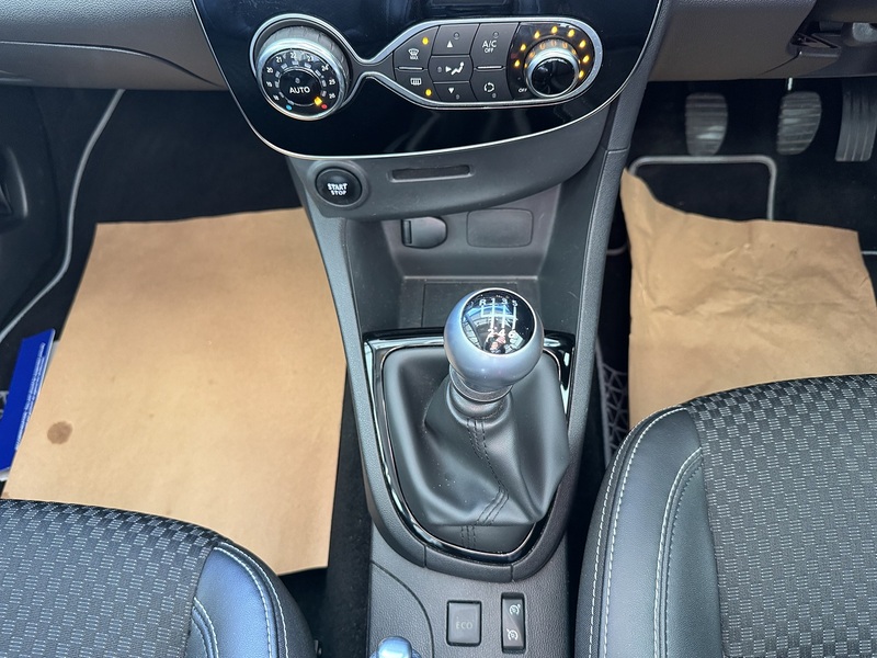 Renault 1.5 dCi Dynamique S Nav Hatchback 5dr Diesel Manual Euro 6 (s/s) (110 ps)