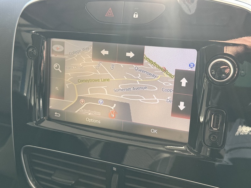 Renault 1.5 dCi Dynamique S Nav Hatchback 5dr Diesel Manual Euro 6 (s/s) (110 ps)