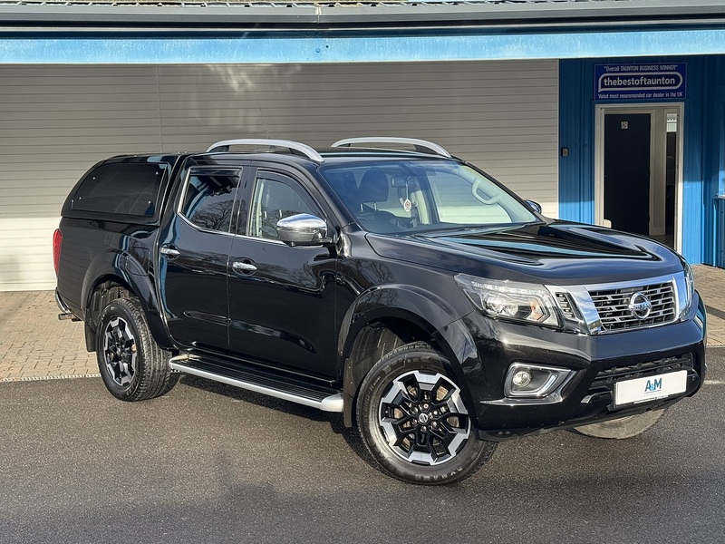 Nissan dCi Tekna Pickup 2.3 Automatic Diesel