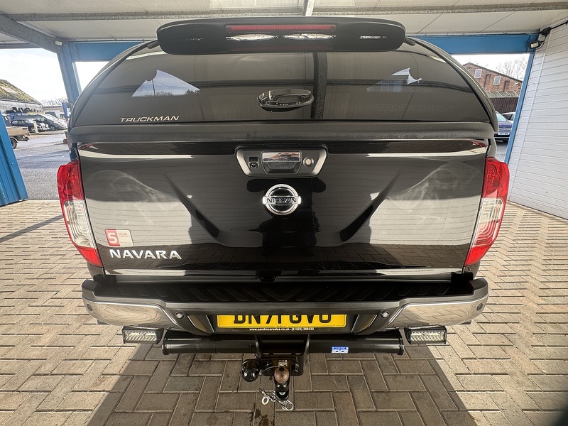 Nissan dCi Tekna Pickup 2.3 Automatic Diesel