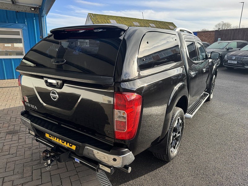 Nissan dCi Tekna Pickup 2.3 Automatic Diesel