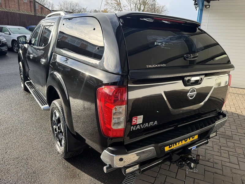 Nissan dCi Tekna Pickup 2.3 Automatic Diesel