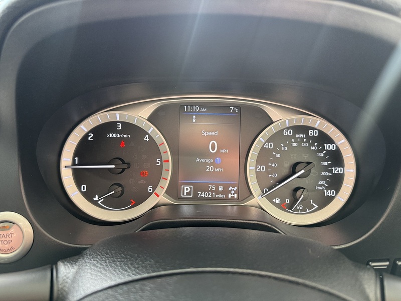 Nissan dCi Tekna Pickup 2.3 Automatic Diesel