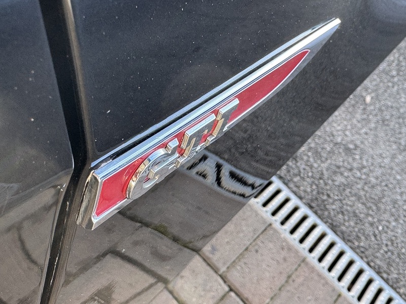 Volkswagen 2.0 TSI BlueMotion Tech GTI Hatchback 5dr Petrol DSG Euro 6 (s/s) (220 ps)