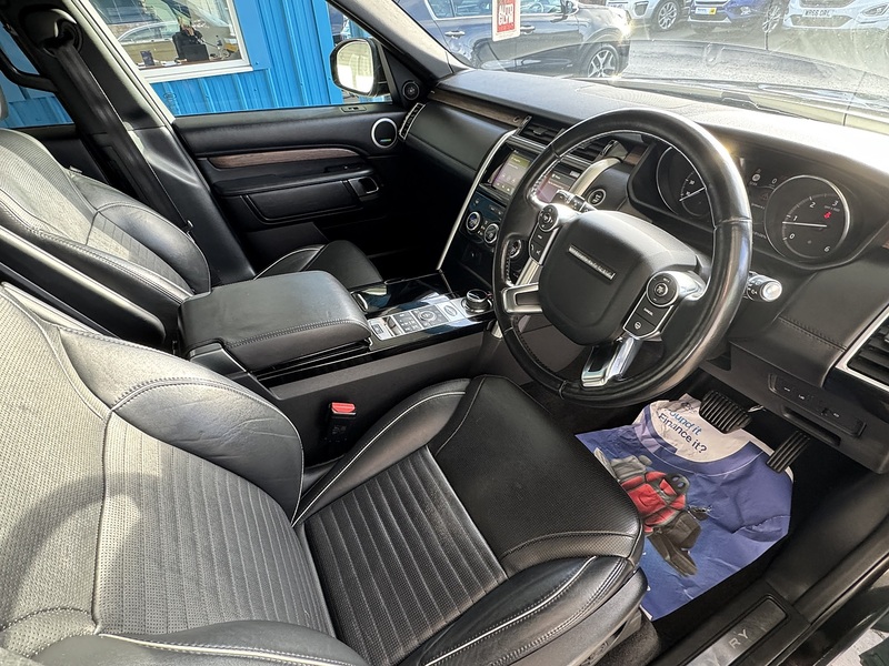 Land Rover TD V6 HSE Luxury SUV 3.0 Automatic Diesel