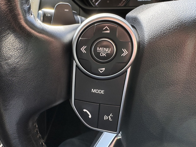 Land Rover TD V6 HSE Luxury SUV 3.0 Automatic Diesel