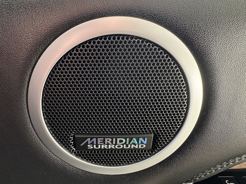 Land Rover TD V6 HSE Luxury SUV 3.0 Automatic Diesel