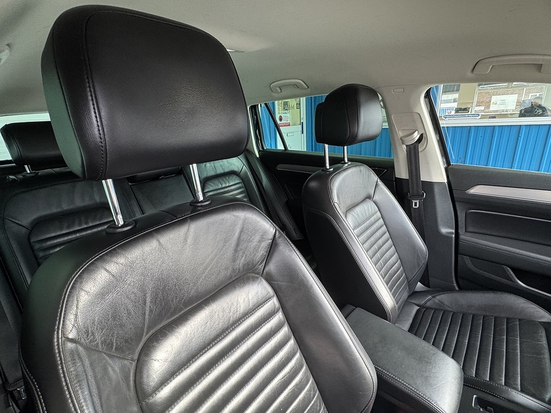 Volkswagen 2.0 TDI BlueMotion Tech GT Estate 5dr Diesel DSG Euro 6 (s/s) (150 ps)