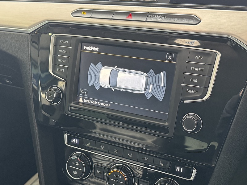 Volkswagen 2.0 TDI BlueMotion Tech GT Estate 5dr Diesel DSG Euro 6 (s/s) (150 ps)