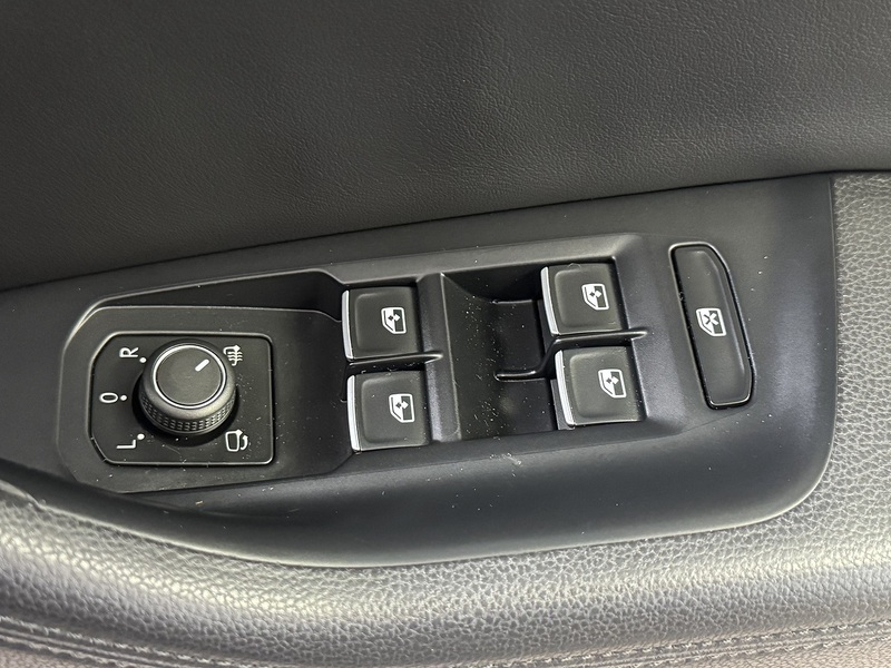 Volkswagen 2.0 TDI BlueMotion Tech GT Estate 5dr Diesel DSG Euro 6 (s/s) (150 ps)