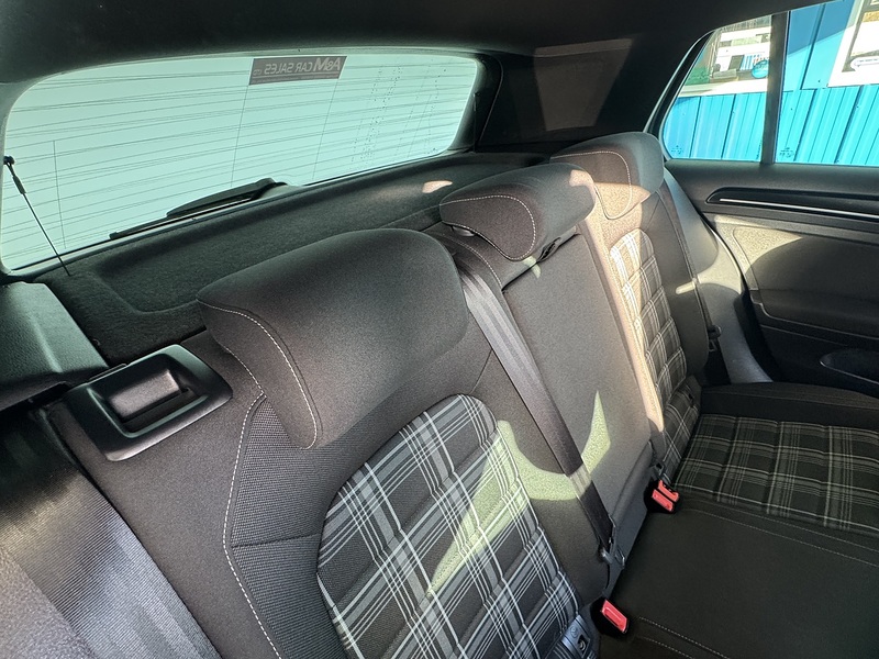 Volkswagen 2.0 TDI BlueMotion Tech GTD Hatchback 5dr Diesel DSG Euro 6 (s/s) (184 ps)