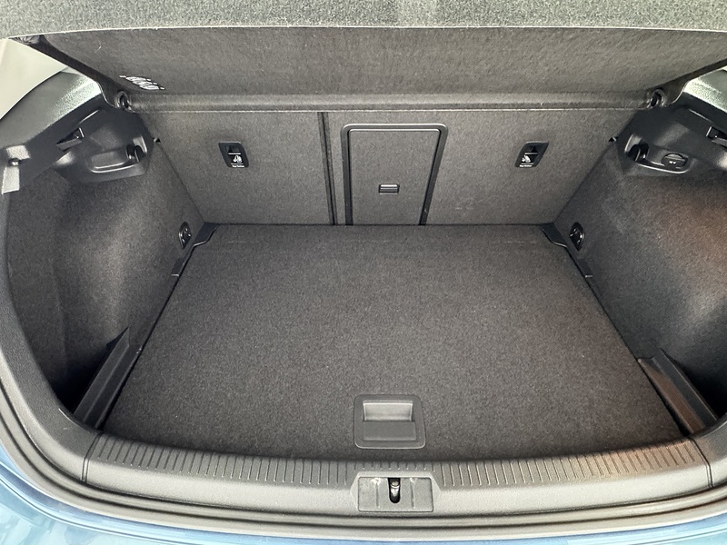 Volkswagen 1.6 TDI BlueMotion Tech SE Hatchback 5dr Diesel Manual Euro 5 (s/s) (105 ps)