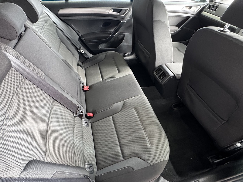 Volkswagen 1.6 TDI BlueMotion Tech SE Hatchback 5dr Diesel Manual Euro 5 (s/s) (105 ps)