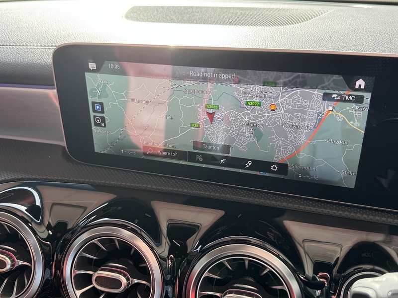 Mercedes-Benz 2.0 A35 AMG (Premium Plus) Hatchback 5dr Petrol SpdS DCT 4MATIC Euro 6 (s/s) (306 ps)