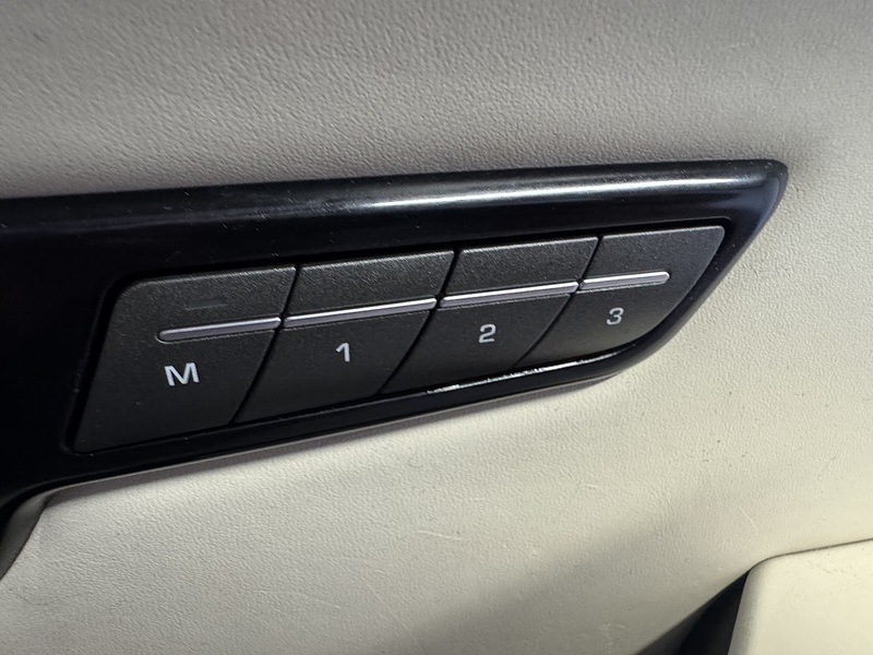 Land Rover 2.0 TD4 HSE Dynamic SUV 5dr Diesel Auto 4WD Euro 6 (s/s) (180 ps)