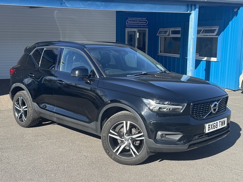 Volvo 1.5 T3 R-Design SUV 5dr Petrol Manual Euro 6 (s/s) (156 ps)