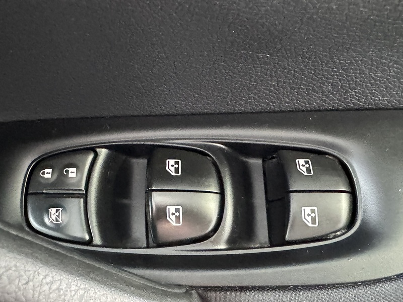 Nissan 1.6 dCi N-Connecta SUV 5dr Diesel Manual Euro 6 (s/s) (130 ps)