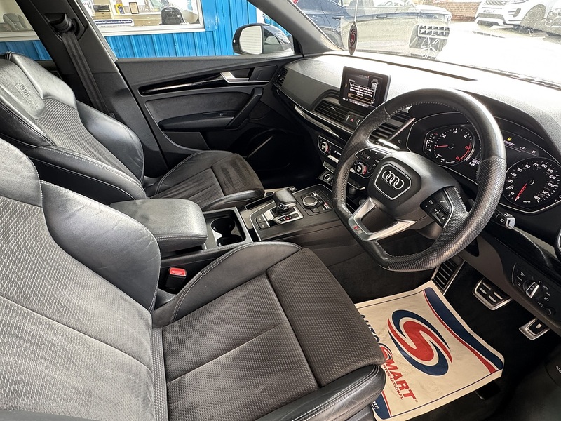 Audi 2.0 TDI 40 Black Edition SUV 5dr Diesel S Tronic quattro Euro 6 (s/s) (190 ps)