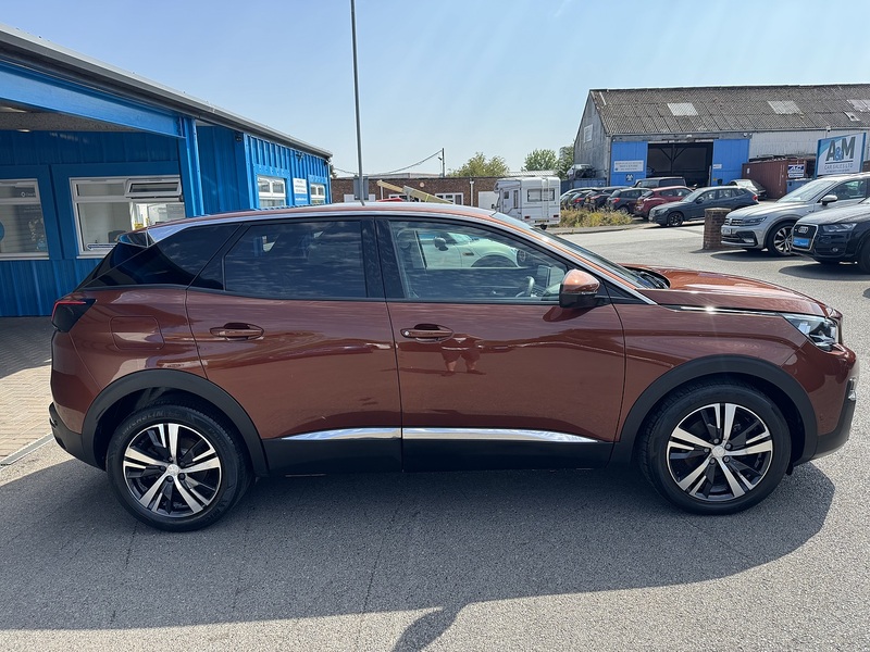 Peugeot 1.5 BlueHDi Allure SUV 5dr Diesel Manual Euro 6 (s/s) (130 ps)