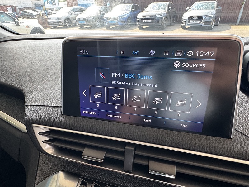 Peugeot 1.5 BlueHDi Allure SUV 5dr Diesel Manual Euro 6 (s/s) (130 ps)