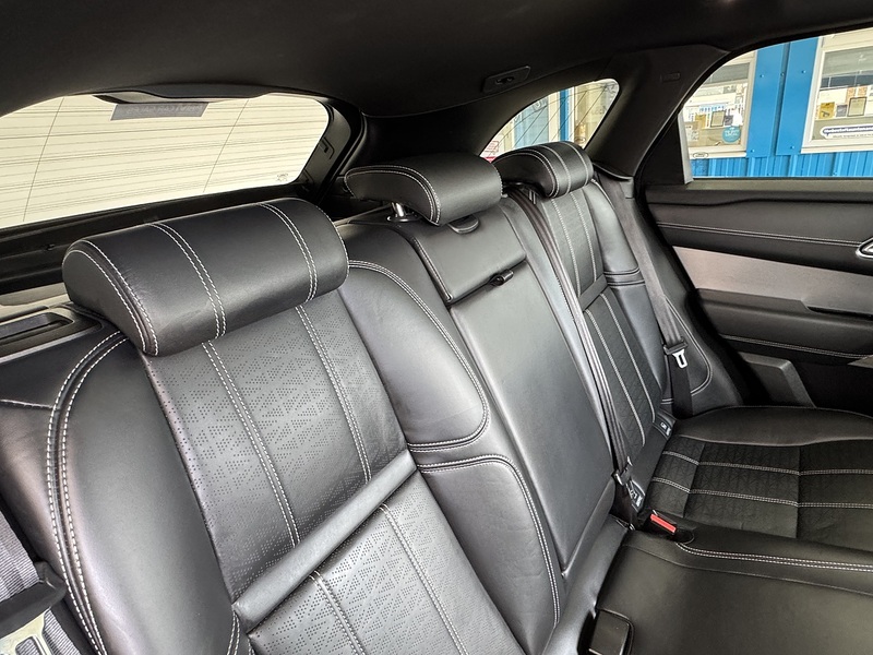 Land Rover 2.0 D240 R-Dynamic HSE SUV 5dr Diesel Auto 4WD Euro 6 (s/s) (240 ps)