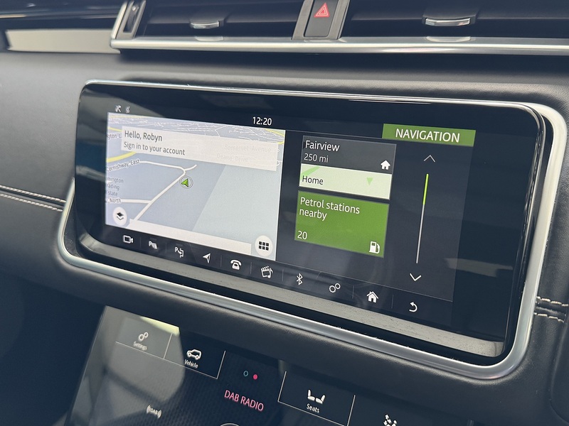 Land Rover 2.0 D240 R-Dynamic HSE SUV 5dr Diesel Auto 4WD Euro 6 (s/s) (240 ps)