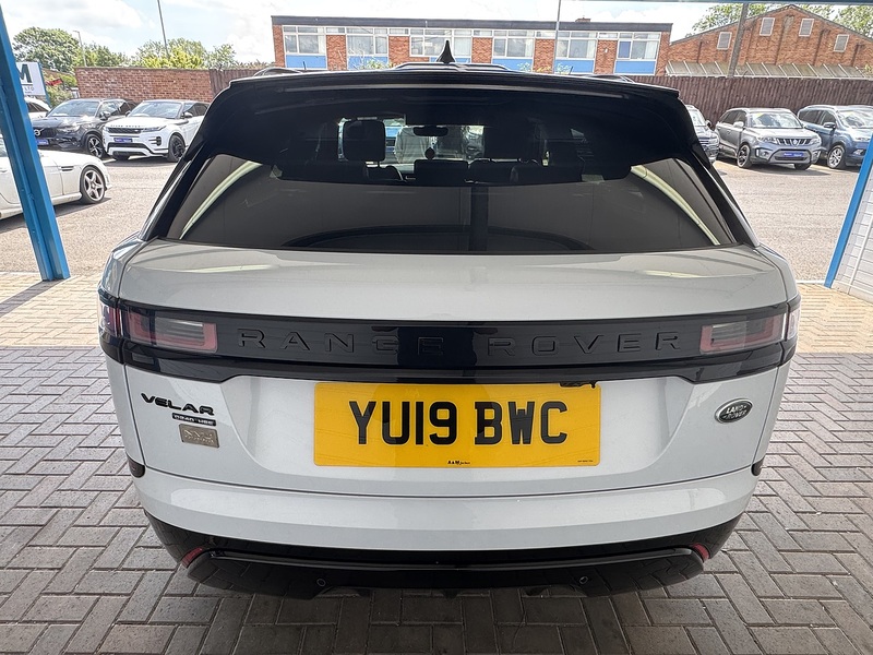 Land Rover 2.0 D240 R-Dynamic HSE SUV 5dr Diesel Auto 4WD Euro 6 (s/s) (240 ps)