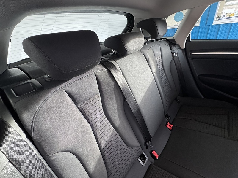 Audi 2.0 TDI Sport Sportback 5dr Diesel Manual Euro 6 (s/s) (Nav) (150 ps)